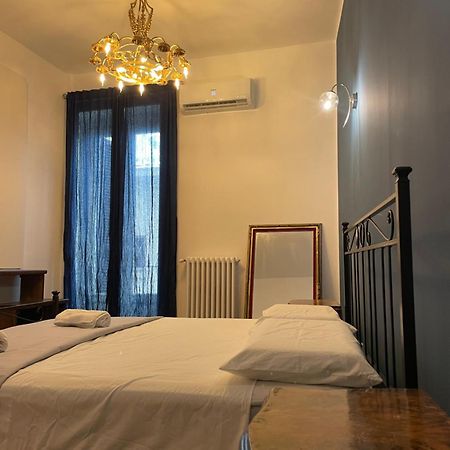 Il Serafino Holiday Suites Bari Exteriör bild