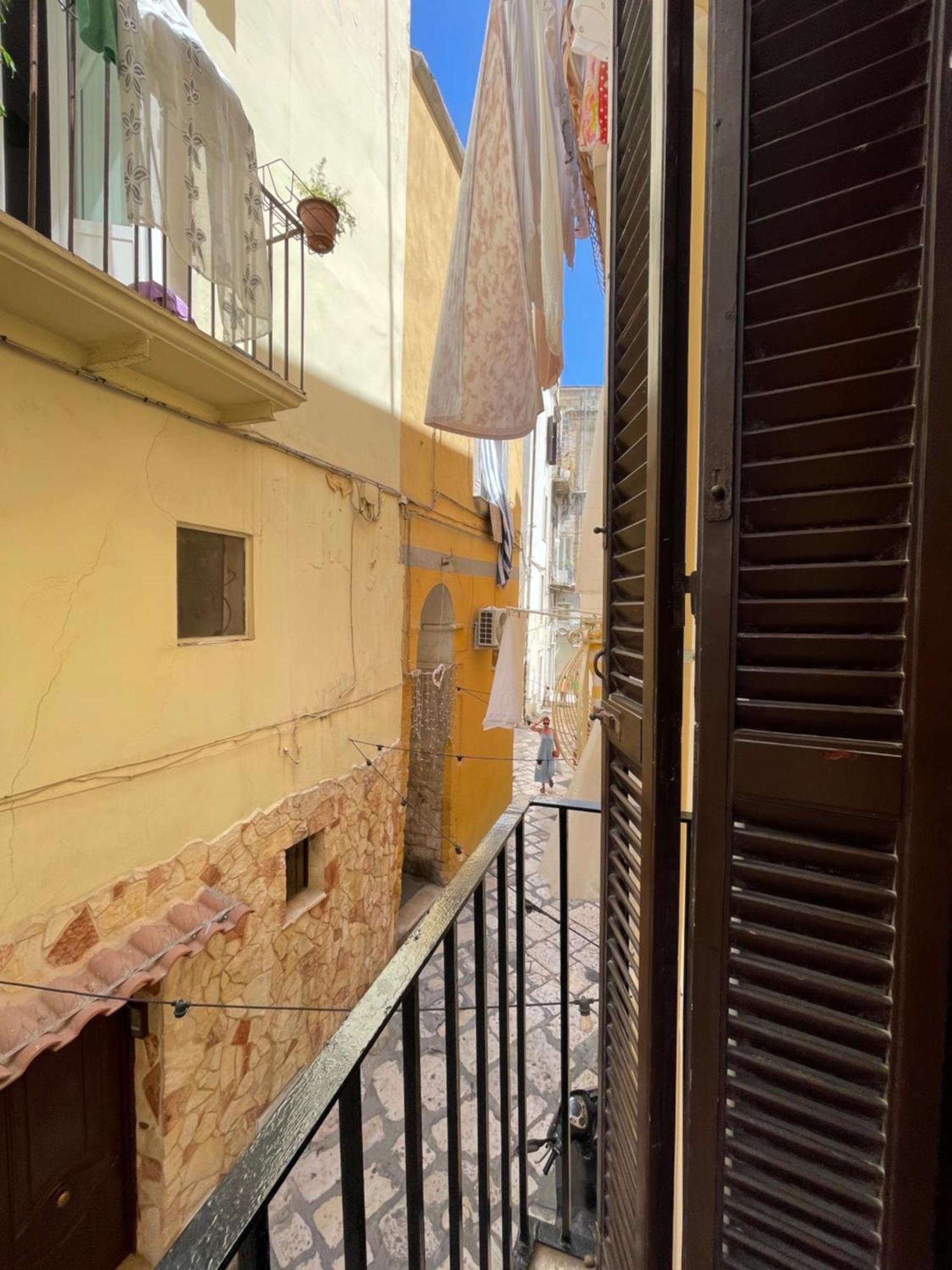 Il Serafino Holiday Suites Bari Exteriör bild