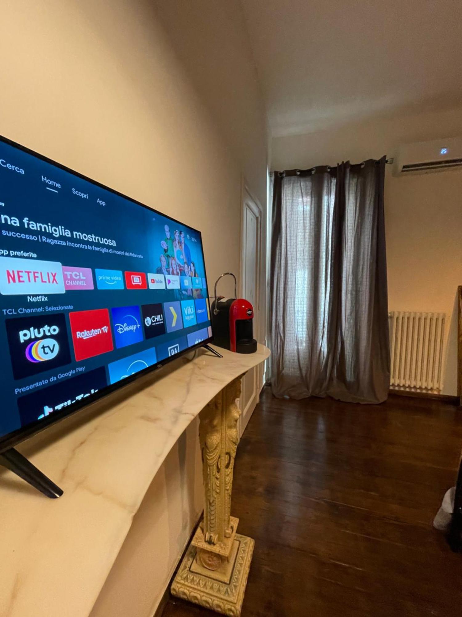 Il Serafino Holiday Suites Bari Exteriör bild