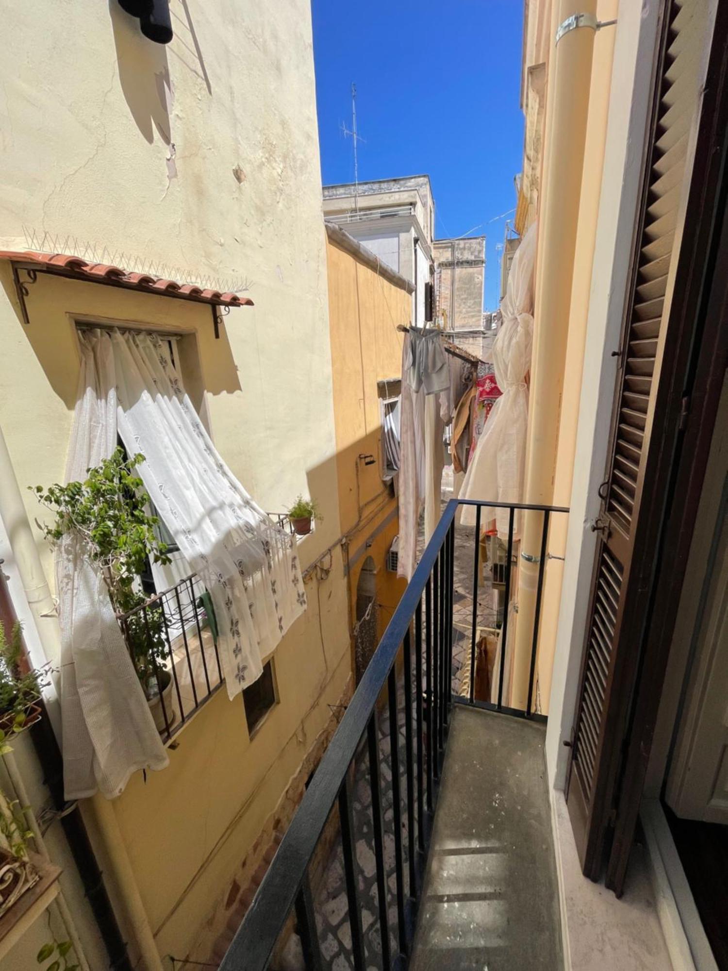 Il Serafino Holiday Suites Bari Exteriör bild